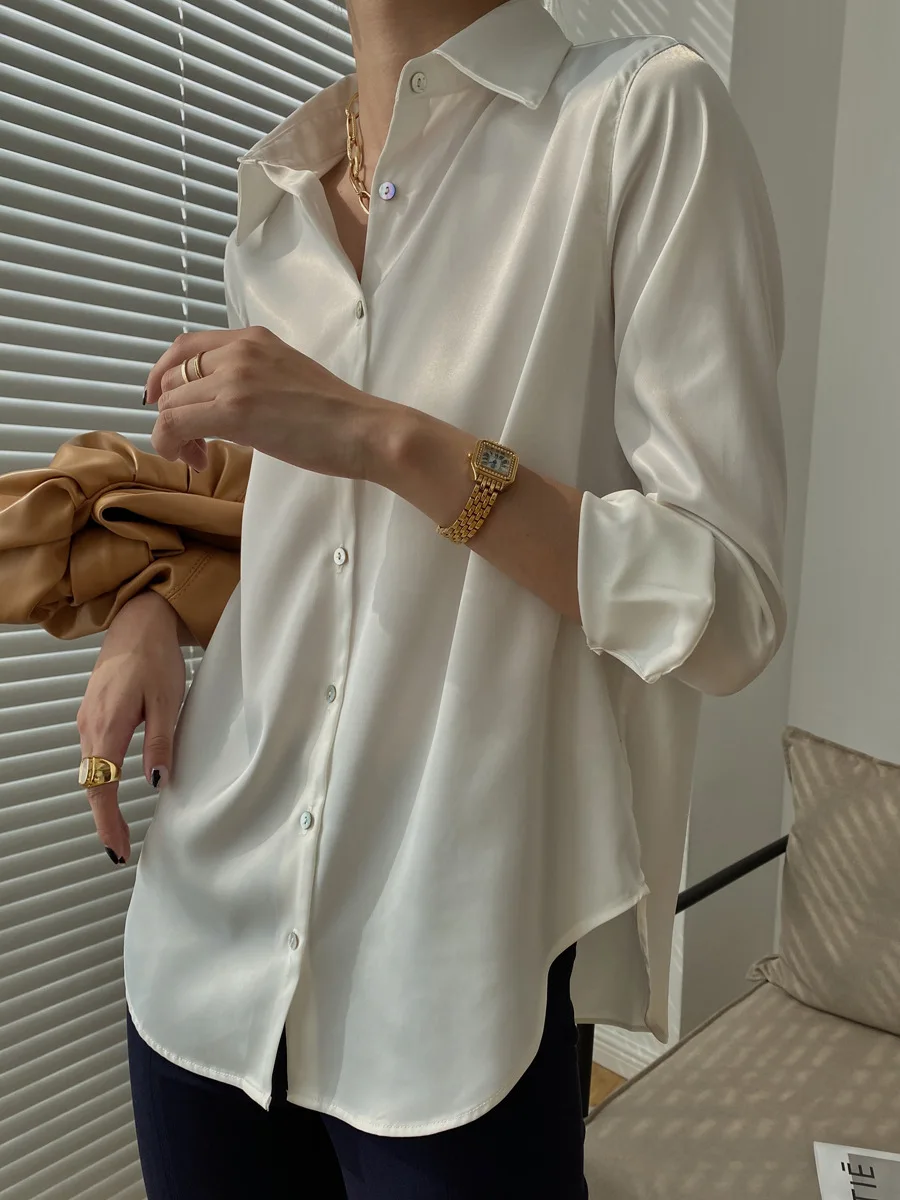 Factory Wholesale Lady Satin Silk Shirts Button Loose Street Silk Shirt for Women