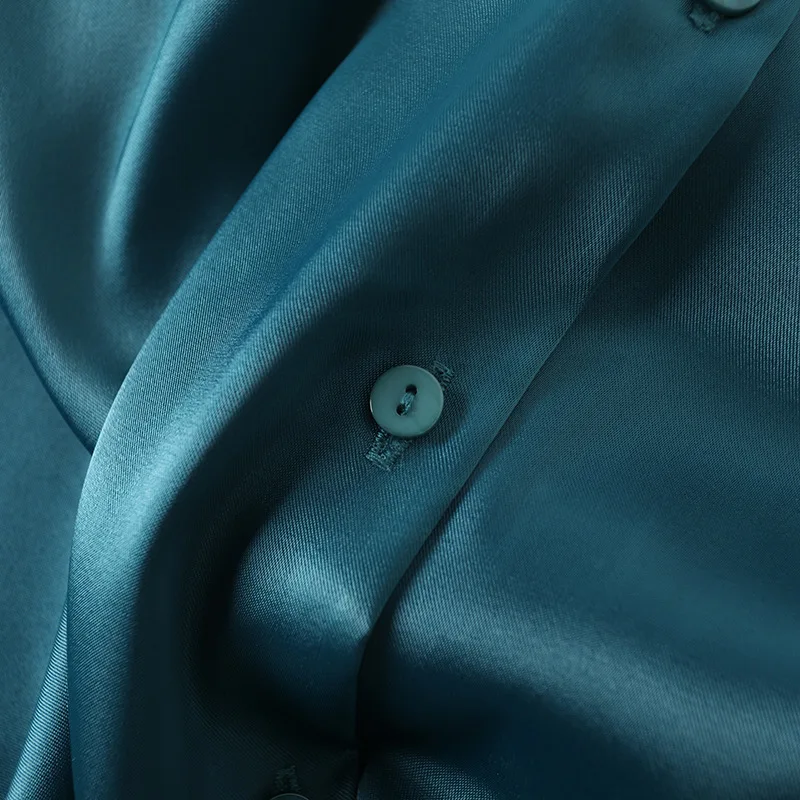 Factory Wholesale Lady Satin Silk Shirts Button Loose Street Silk Shirt for Women